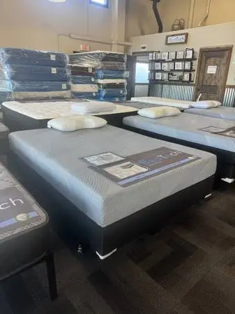 Twin plush 8” thick mattresses on sale!!!!