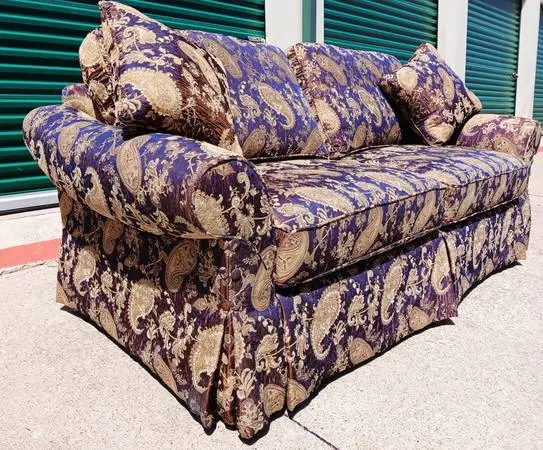 VINTAGE BERNHARDT PURPLE & COPPER BROCADE SOFA - METALLIC SOFA - RARE