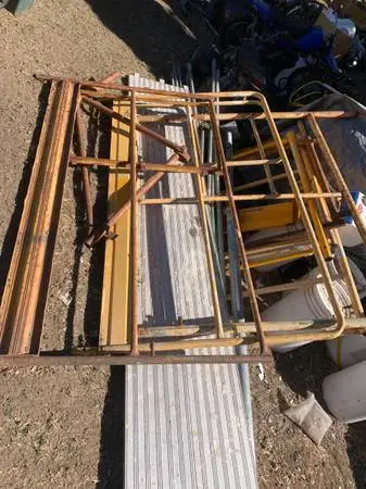 Scaffolding pieces