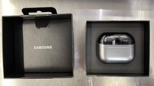 Like-new Samsung Galaxy Buds Pro 3