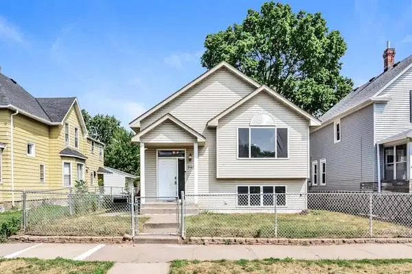 Well-Kept Home with Plenty of Living Space