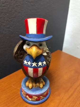 Jim Shore Proud To Be American Patriotic Bald Eagle Figurine Pint Size