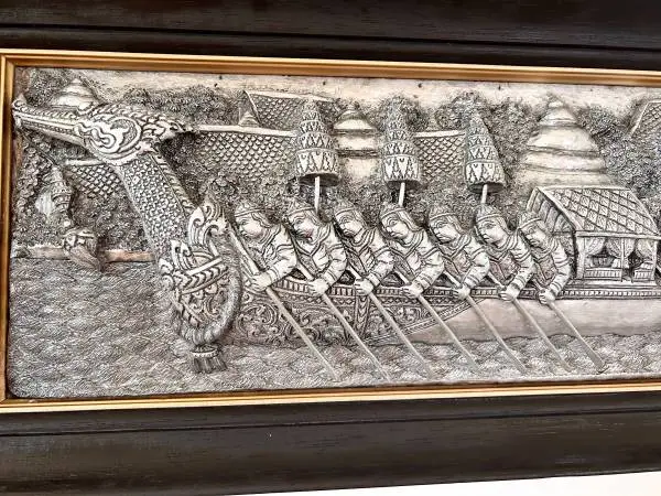 Depicts The Traditional Thai Suphannahong.