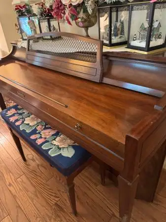 Piano by Baldwin