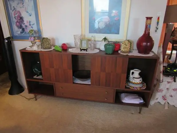 The Girls Estate Sales ~ Golf Links & Harrison