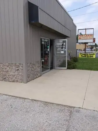 Commercial building and lot