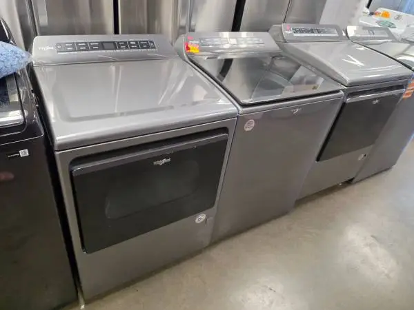 Whirlpool 5.3 cu ft washer and gas dryer