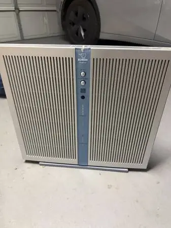 Zojirushi UltraSlim Air Purifier (Model PA-MTC14) - Great Condition!