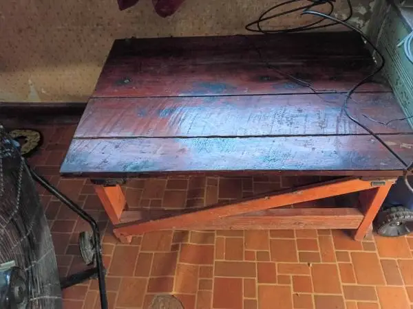 Primitive barn door coffee table