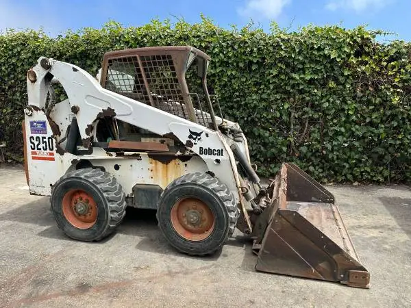 2008 Bobcat S-250 skidsteer loader