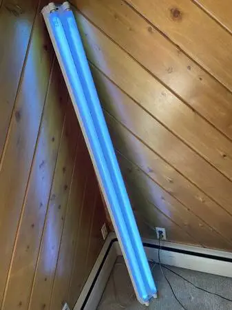 UV ultraviolet therapy lamp with two 5 foot long light bulbs