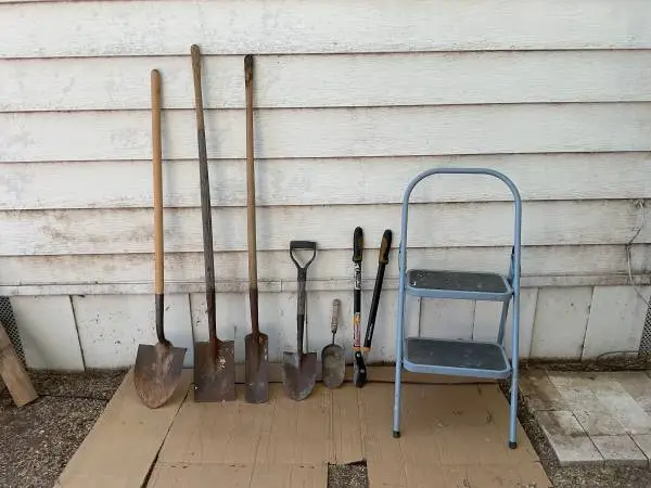 Various Yard Tools Lot # 2
