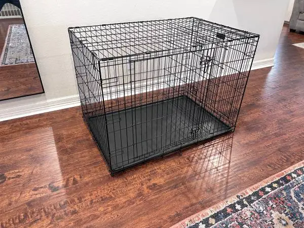 Dog crate with two doors 42 L