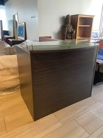RECEPTION DESK SHELL GRAY WITH GLASS 48WX30D
