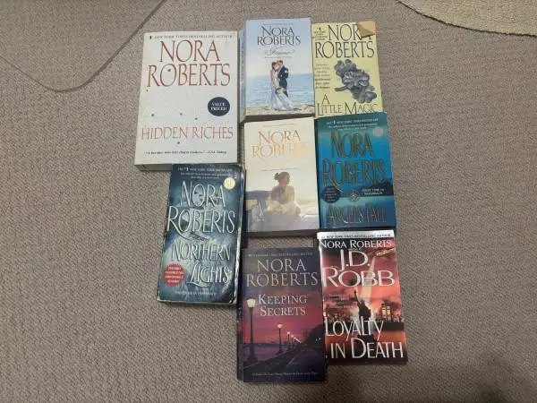 Novels by Nora Roberts (8)