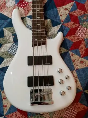 Tradition MTB-230 Active Bass
