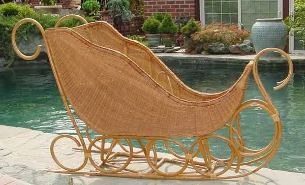 DISPLAY SLEIGH VINTAGE ANTIQUE 76 L x 43 H BENTWOOD WICKER