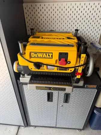 Dewalt planer