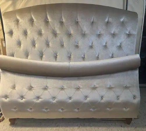 California Diamond Tufted Sleigh Queen Bed