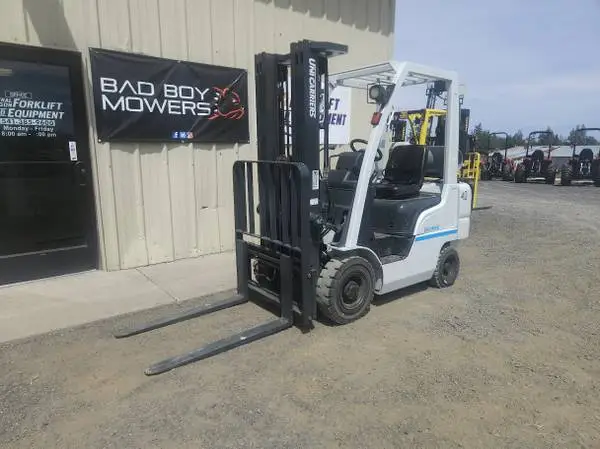 2017 UniCarrier 4k Lift Cap. Forklift, Sideshift, Triplestage, LOW HRS