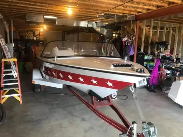 Boat mechanic