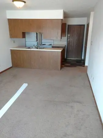 1 Bedroom Apt Available Now 2025