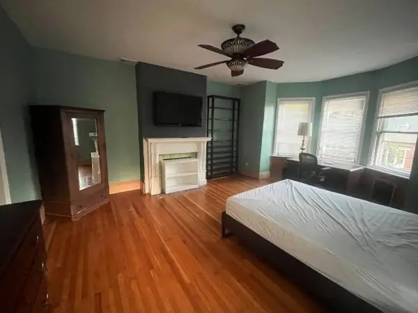 Three bedroom, 2 1/2 bathroom Victorian House a block from the trolley
