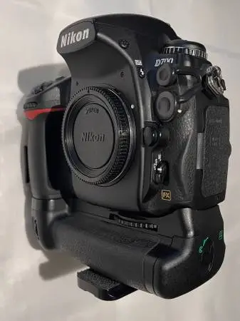 Nikon D700 DSLR