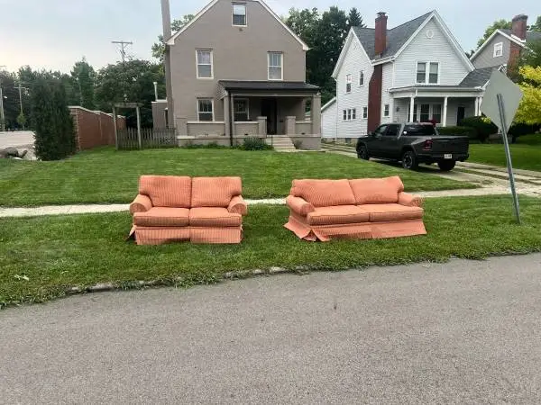 Free Couches