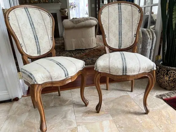 Pair of Lovely Upholstered Vintage Chairs