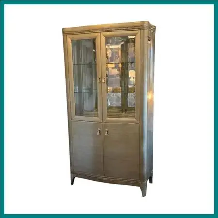 Sofia Vergara La Reina Lighted Curio Cabinet