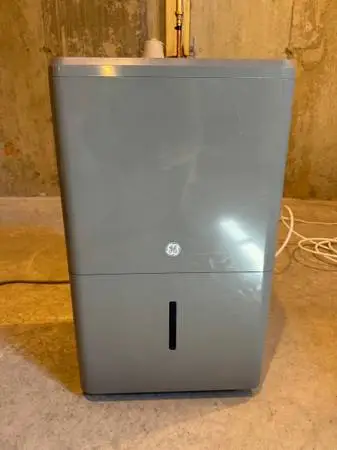 GE model APHL50LBQ1 50-pint dehumidifier