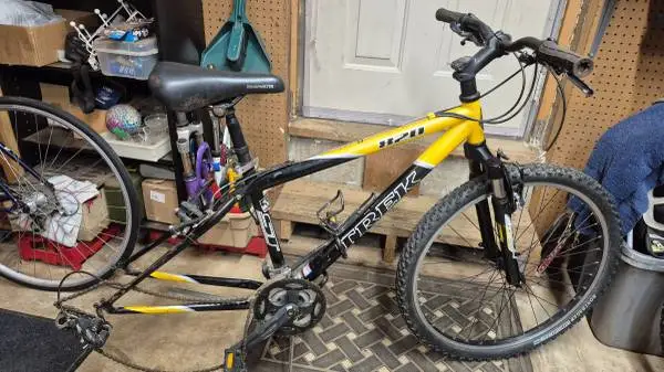 Trek 820 Mountain Bike
