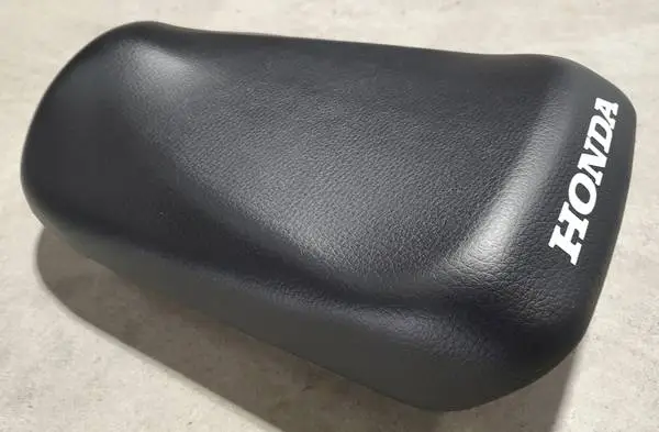 Honda ruckus seat