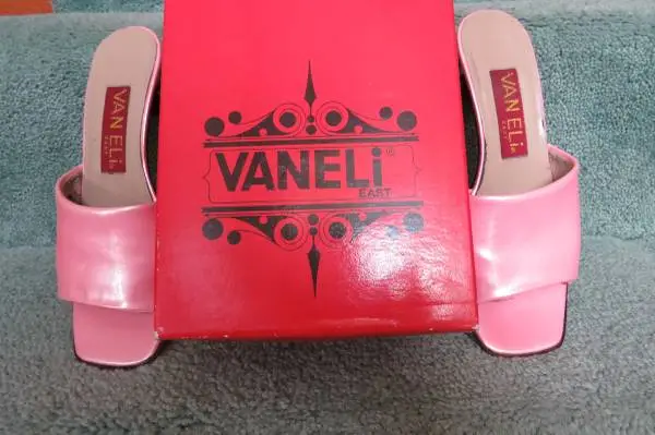 Hot Pink Slides Size 7 M by Vaneli