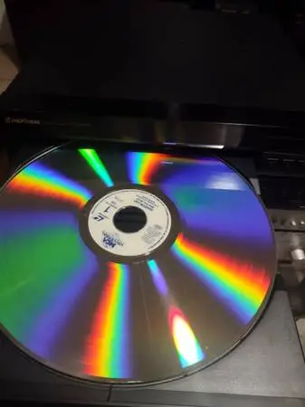 Laser discs: paying cash now