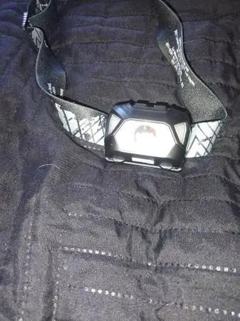 HEADLAMP ADJUSTABLE WITH ATTACKER RESISTANT LIGHTS