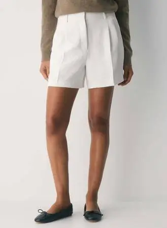 Aritzia Babaton shorts