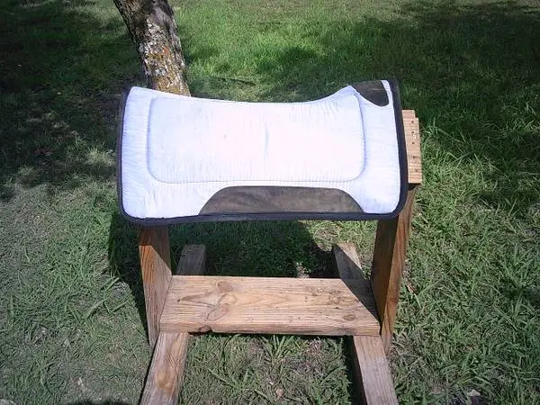 Saddle Rack and Pad