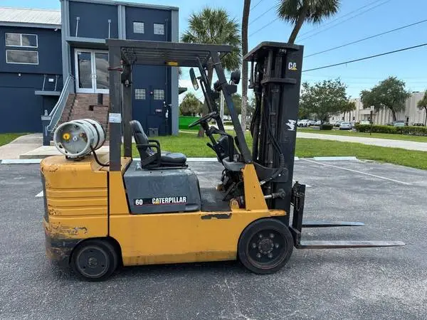 Caterpillar GC30 6000lb Forklift Propane