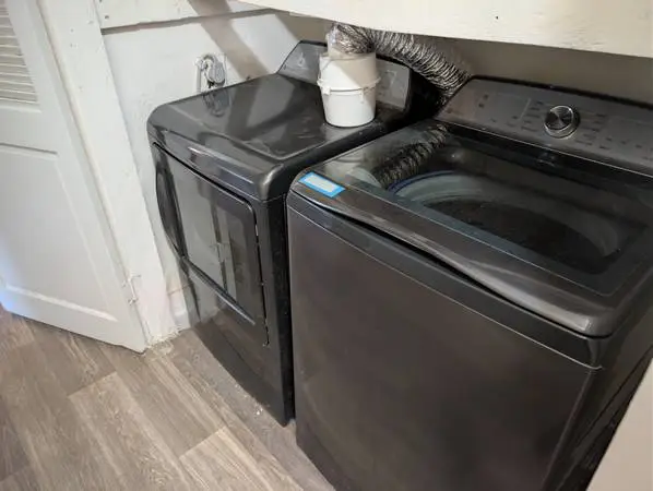 GE Profile Washer and Drier Combo (PTD60GBPRDG)