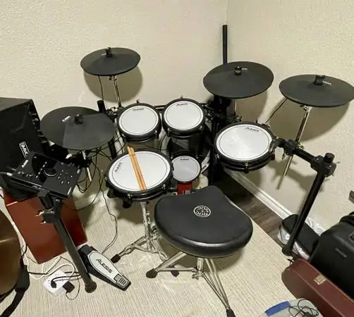 Alesis Crimson II electronic drums