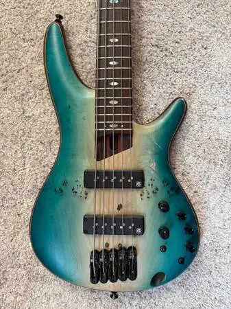 Ibanez Premium SR1605B 5 string Bass Guitar