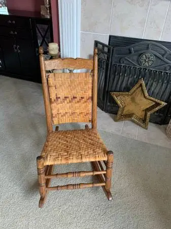 ANTIQUE OAK HAND-CARVED RATTAN CANED NURSING/SEWING ROCKER