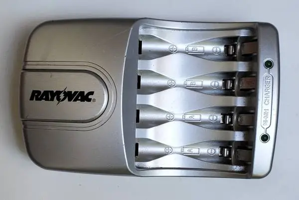 Rayovac Battery Charger AA & AAA