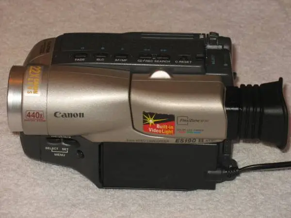 Canon 8mm camcorder movie camera 8mm standard 8 Viewcam