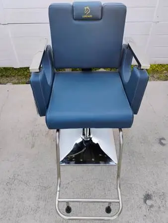 LUXMARS NEW Hydraulic Barber Chair, featuring a square chrome