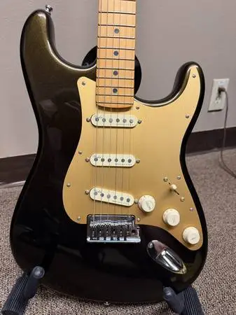Fender Stratocaster American Ultra 2022 Texas Tea Maple Fingerboard