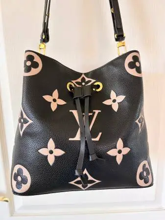 Neo Noe MM Bicolor Monogram Empreinte Leather - Women - Handbag