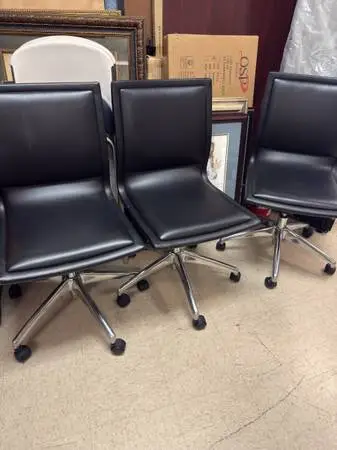 OFFICE FURNITURE: TASK CHAIRS LIQUIDATION !